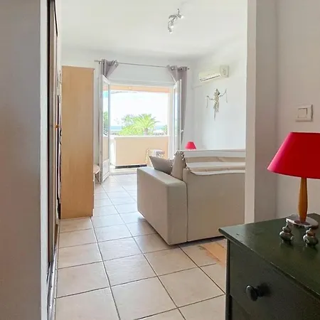Front De Terrasse Wifi Et Clim Apartmán Fréjus